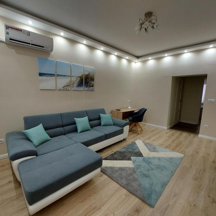 Ancsi Apartmant Kecskemet Exterior photo